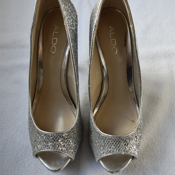 Sparkly also heels size 7 - Picture 2 of 4